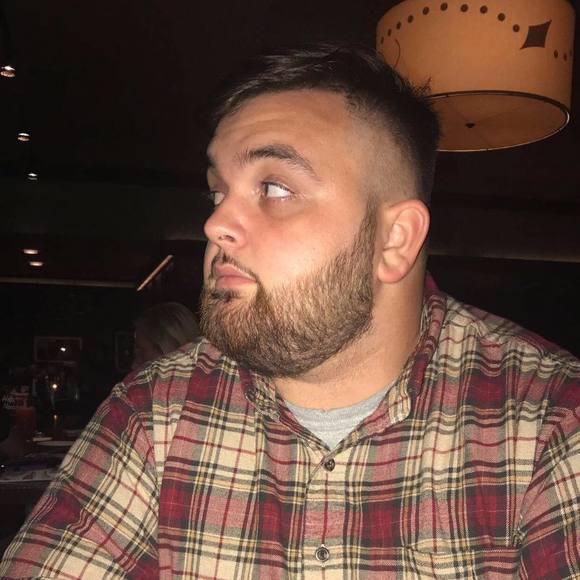 Meet your Posher, Hunter - Picture 1 of 1